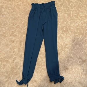 Women’s dress jogger pant
